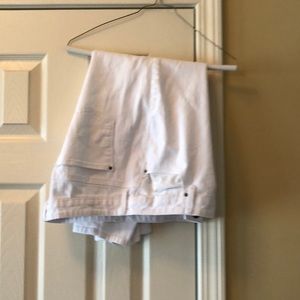 Chico’s white cropped jeans